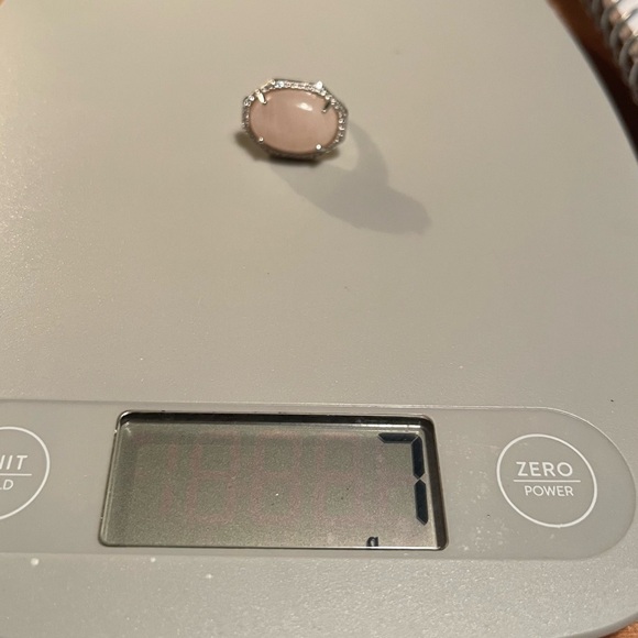 925 Sterling Oval Natural Rose Quartz with Crystal Halo Ring Size 6 RJ for Avon - Picture 11 of 11